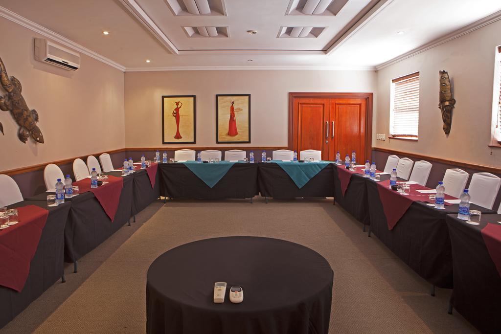 Brookes Hill Suites Hotel Port Elizabeth Exterior photo
